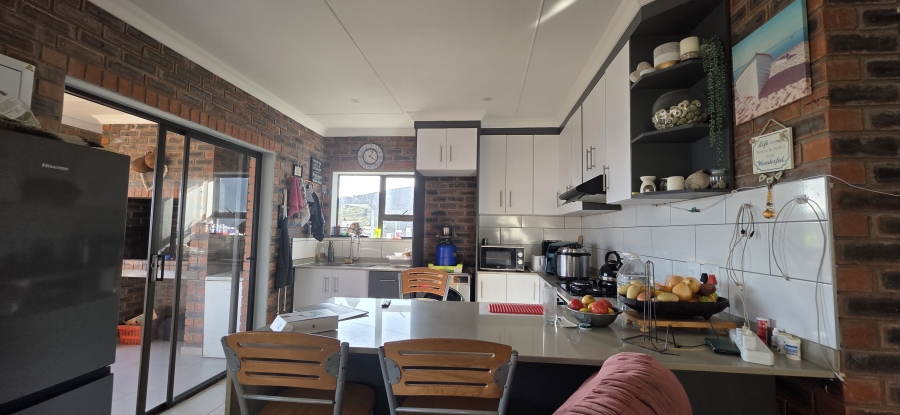 7 Bedroom Property for Sale in Dana Bay Western Cape